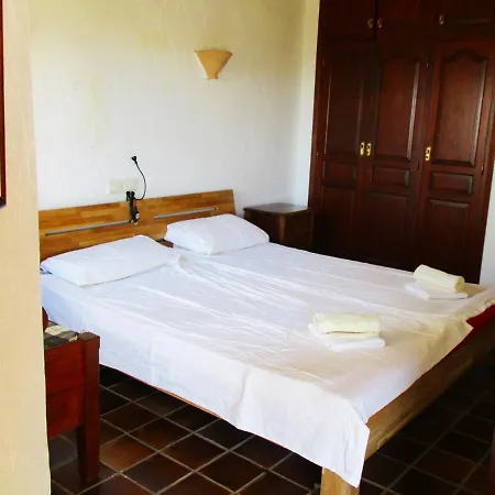 Mediterranes Reihenhaus Mit Gemeinschaftspool Und Meerblick Holiday home